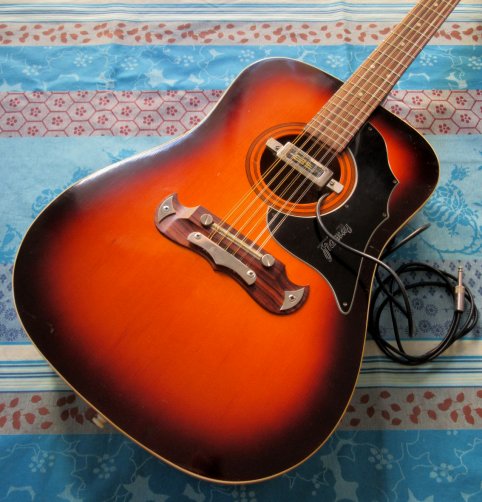 micro guitare 12 cordes