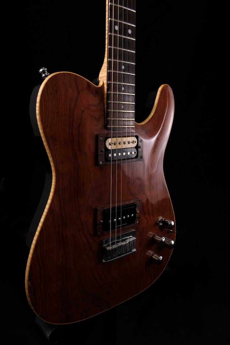 micro guitare bordeaux