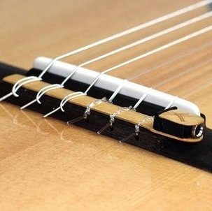 micro guitare classique nylon