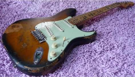 micro guitare demagnetise