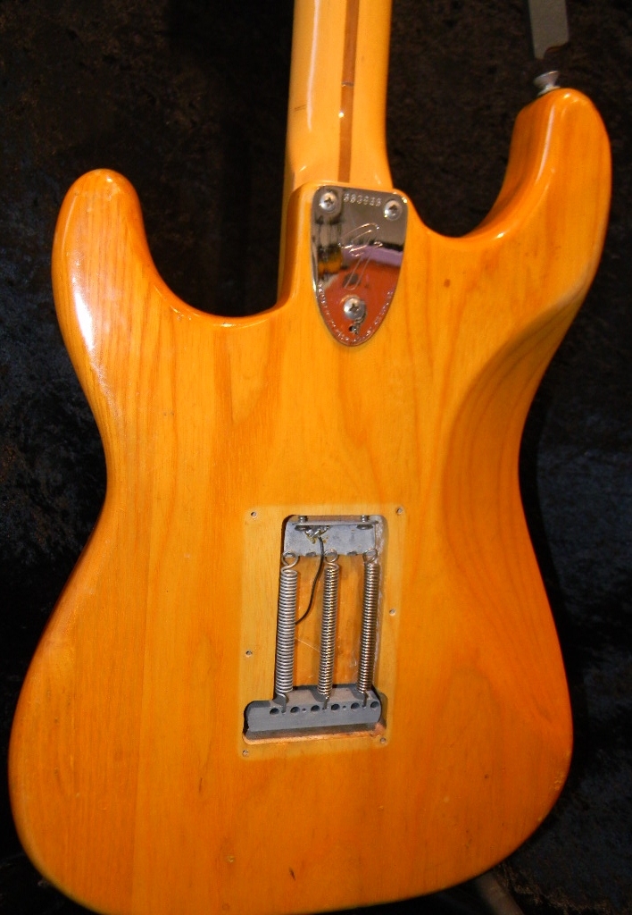 micro guitare demagnetise