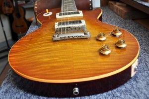 micro guitare demagnetise