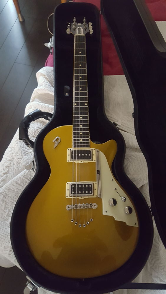 micro guitare duesenberg