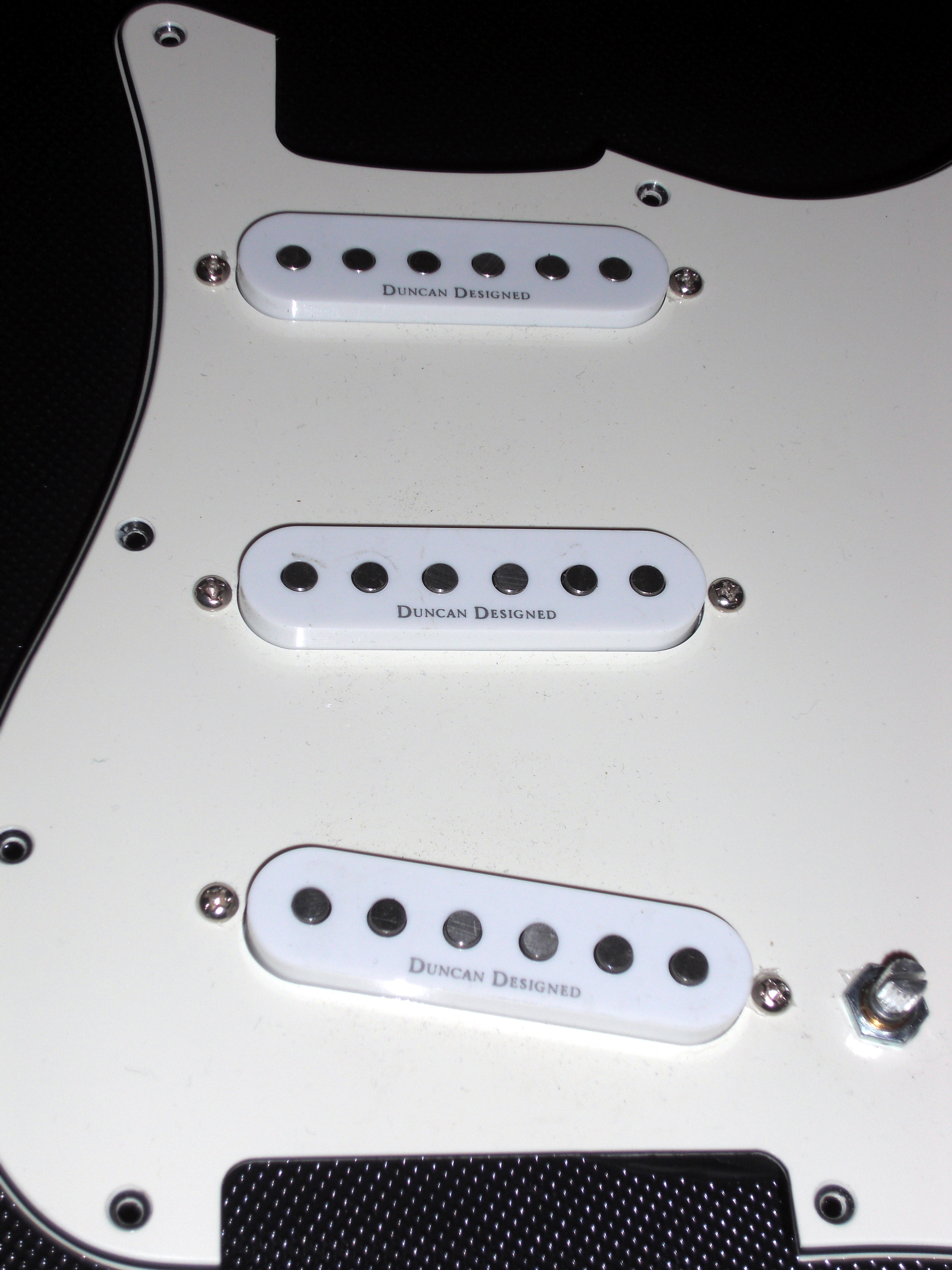 micro guitare duncan designed