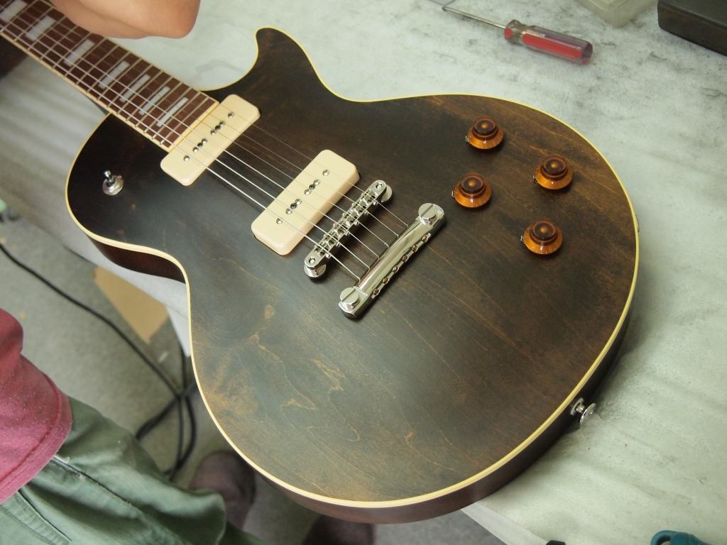 micro guitare electrique francais