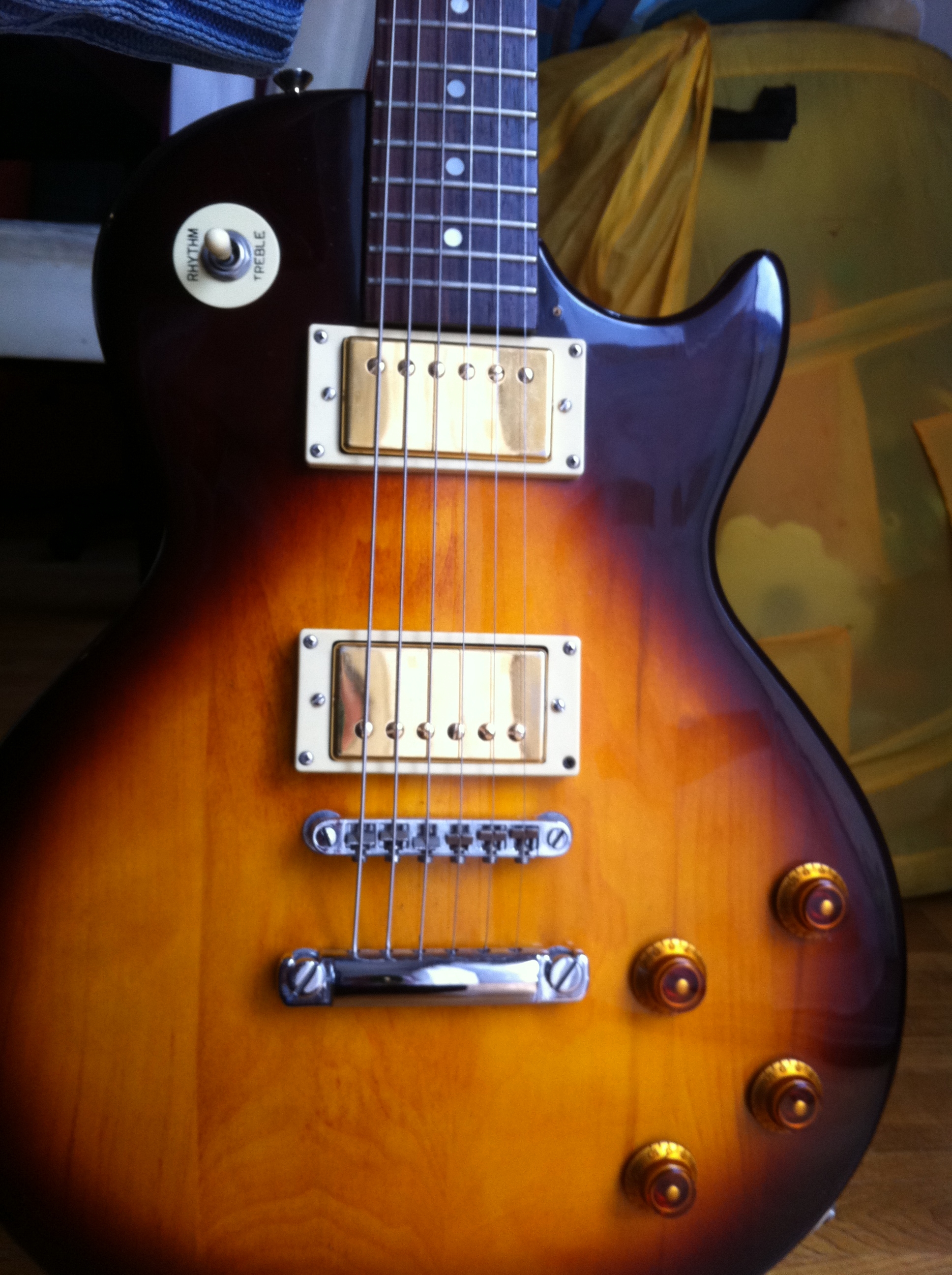 micro guitare gibson