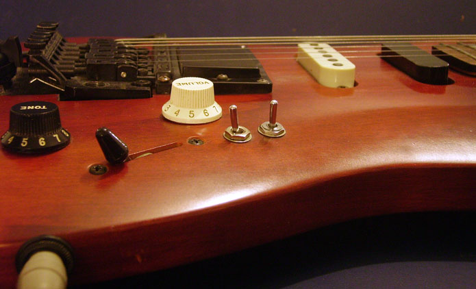 micro guitare hexaphonique