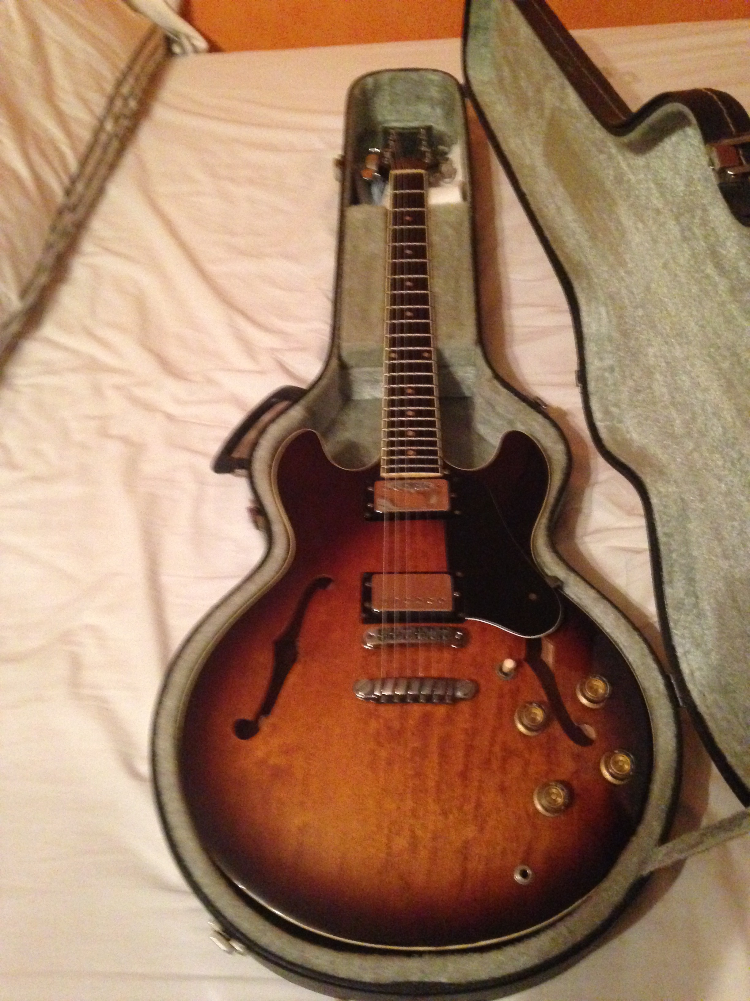 micro guitare qui siffle