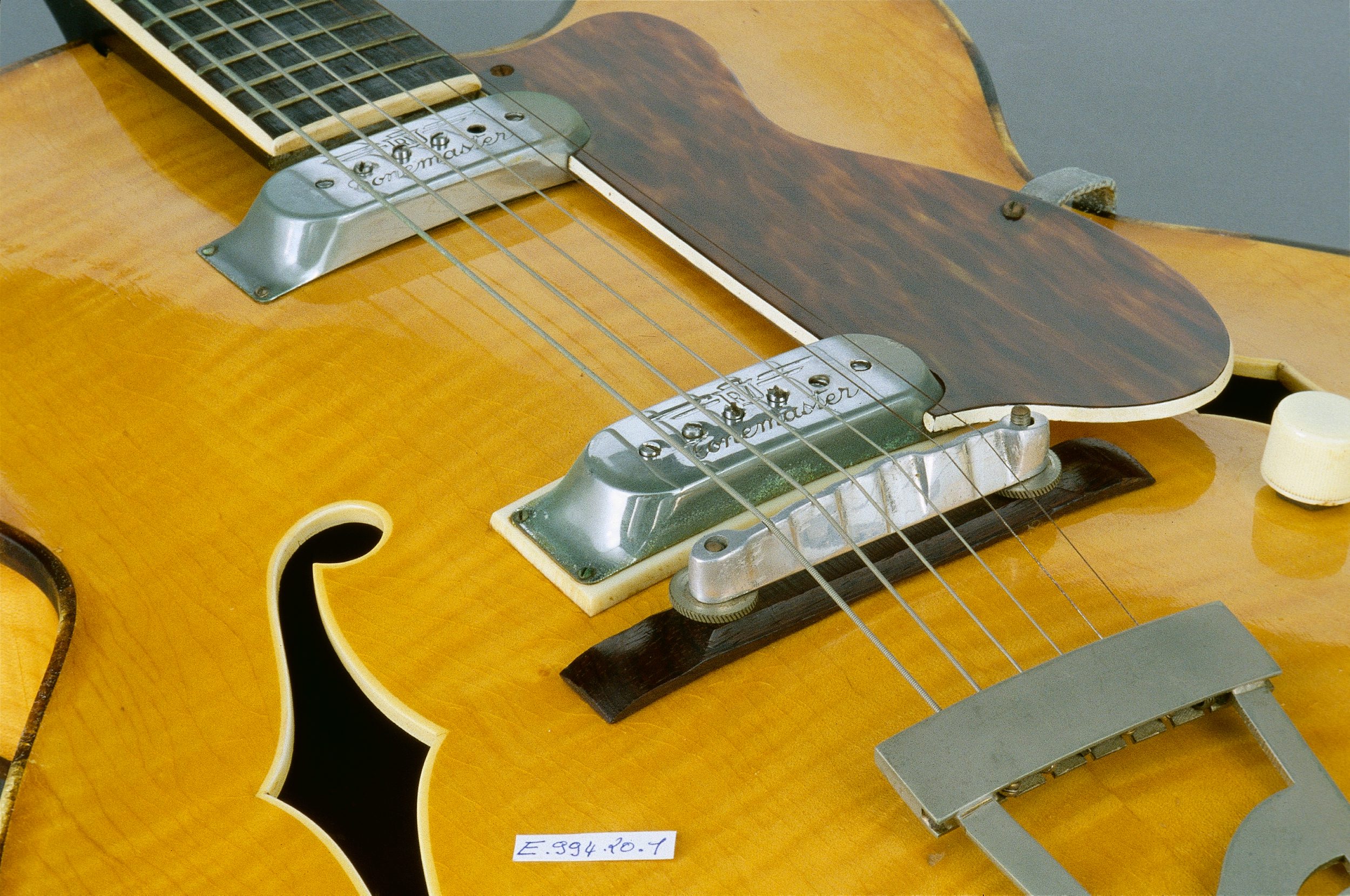 micro guitare rv tonemaster