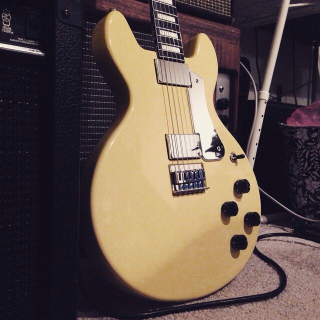 micro guitare stoner