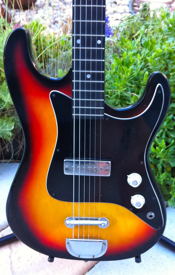 micro guitare teisco