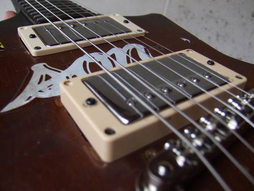 micro guitare tesla