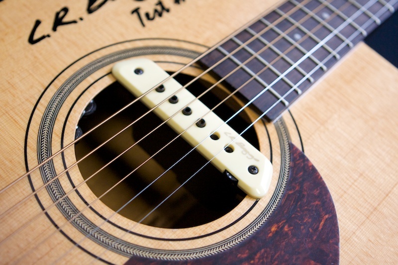 micro guitare trop aigu