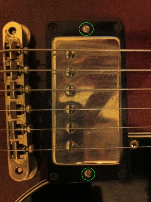 micro guitare trop aigu