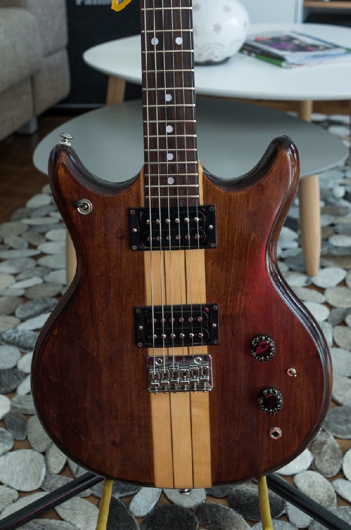 micro guitare vantage