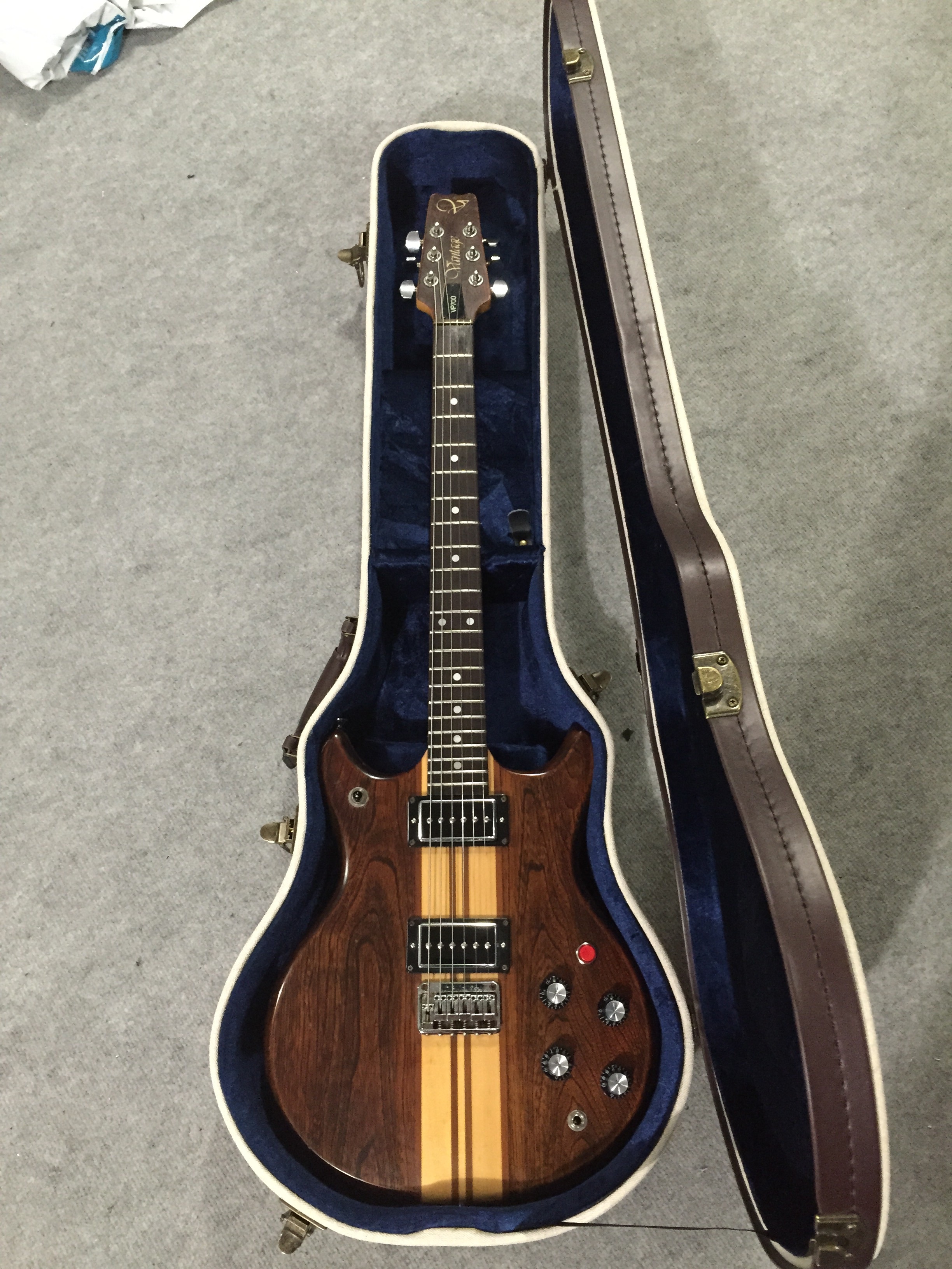 micro guitare vantage