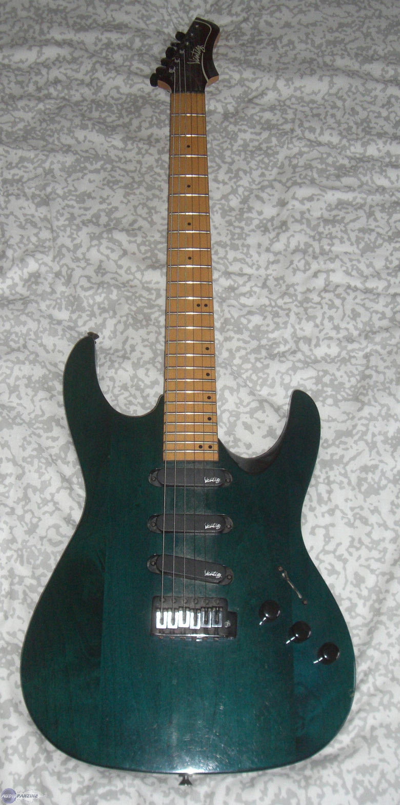 micro guitare vantage
